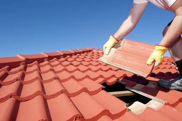 The Process of Roofing Replacement in Hendersonville Explained