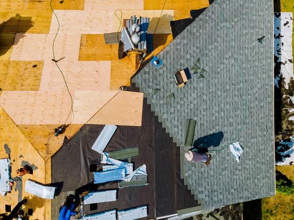 Comparing Roof Replacement vs. Repairs for Ludlow Homes