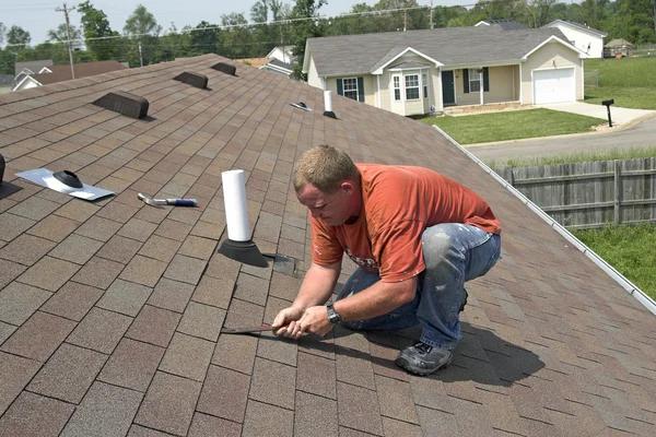 How to Choose the Right Orleans Roofing Contractor