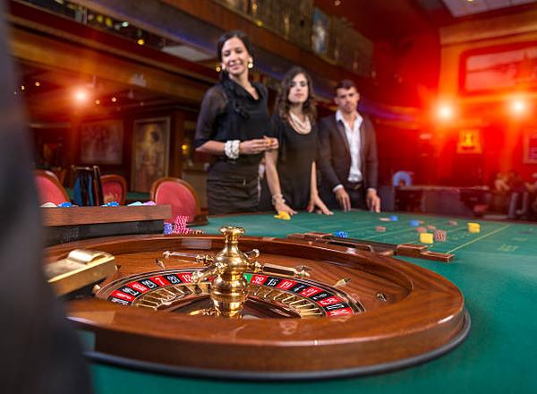 A Detailed Look at Mobile Gaming With an online casino Singapore Site