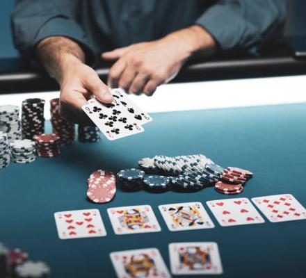 Discover Live Casino Games at a Singapore online casino for Gamers